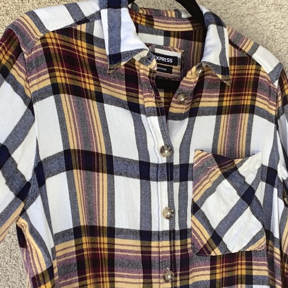 Express Flannel Plaid Top - Picture 2 of 10